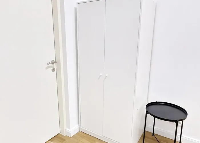 Apartman Spacious In A Lively Area