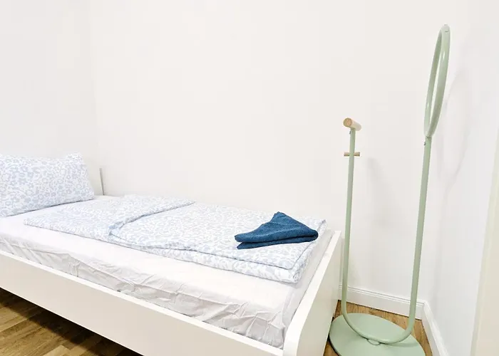 Spacious In A Lively Area Bécs